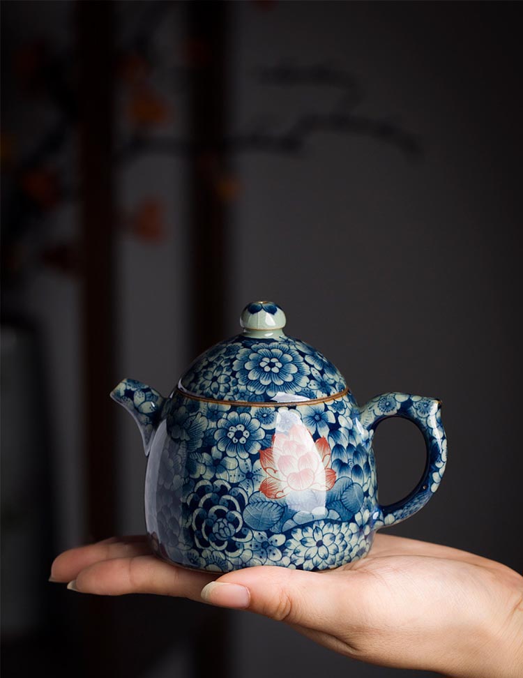 Exquisite Hand-Painted Blue and White Subglaze Teapot from Jingdezhen