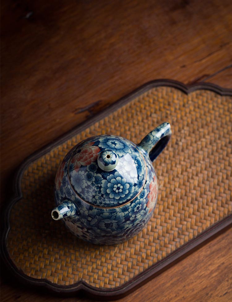 Exquisite Hand-Painted Blue and White Subglaze Teapot from Jingdezhen