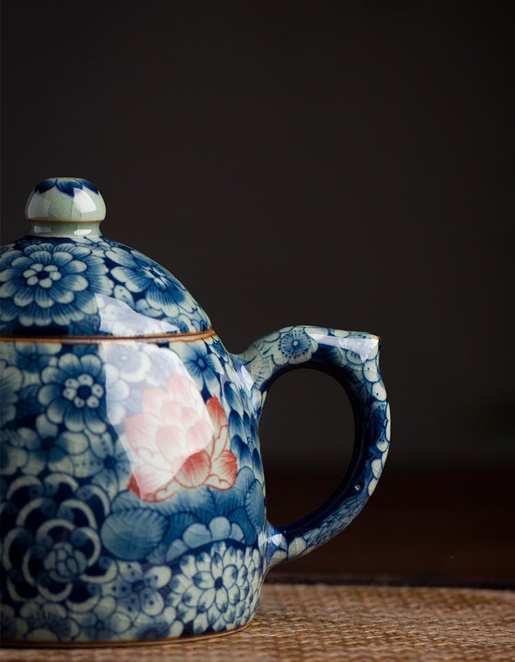 Exquisite Hand-Painted Blue and White Subglaze Teapot from Jingdezhen