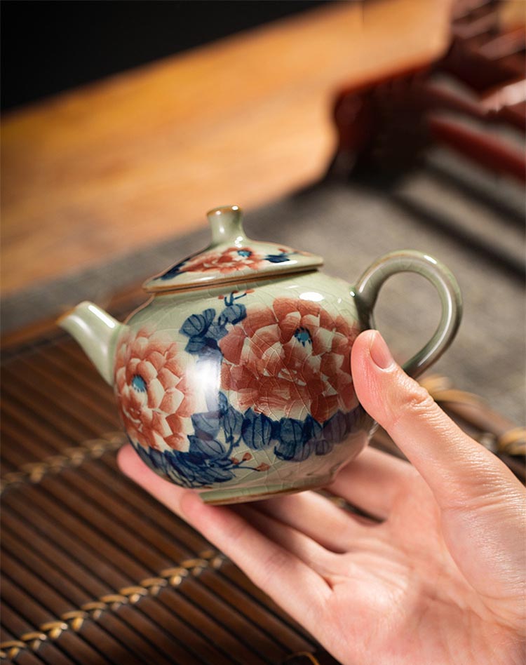 Exquisite Hand-Painted Peony Teapot – Jingdezhen Underglaze Blue Artisan Craft