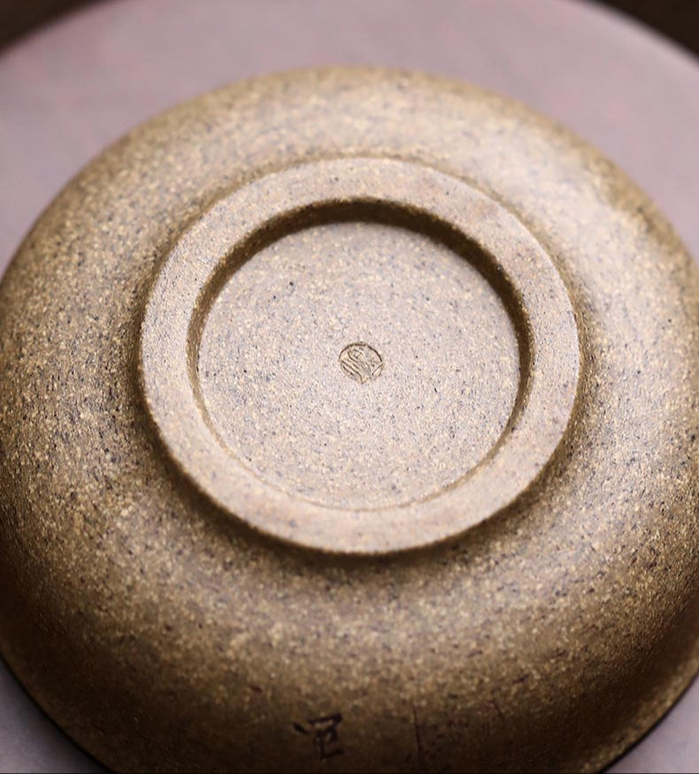 Experience Stillness and Strength – Handcrafted Yixing Clay Teacup with “Raw Jade” Inscription