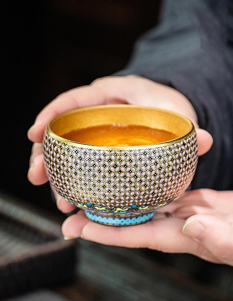 Exquisite Lacquer Art Teacup - Handcrafted Masterpiece by Cai Zhiqiang