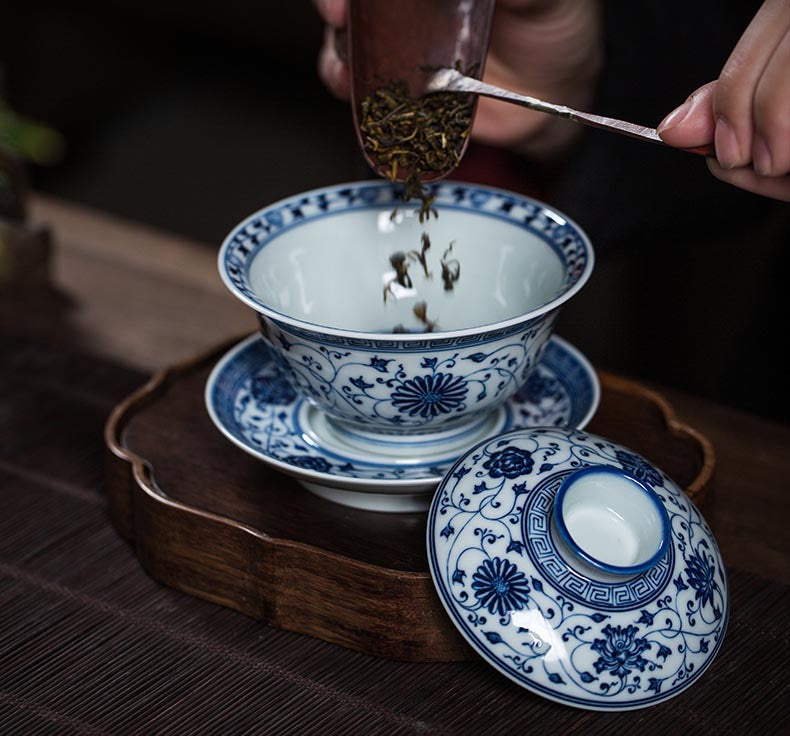 Handcrafted Jingdezhen Blue and White Lotus Motif Gaiwan