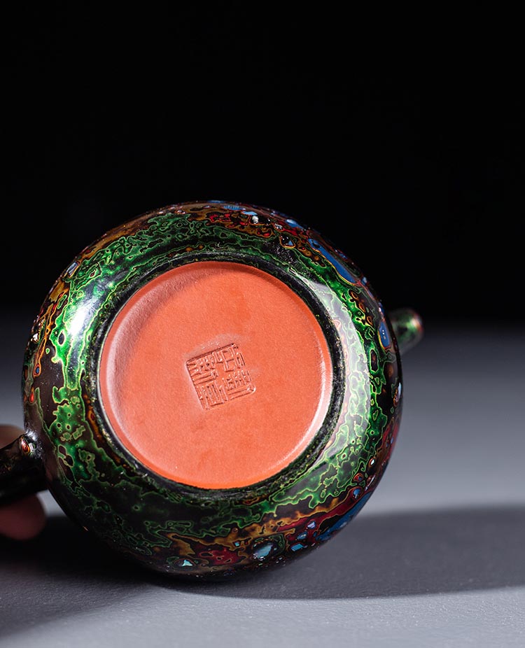Handcrafted Lacquer Teapot - Embrace Tradition with a 250ml Green-Gold Jian Zhan Teapot