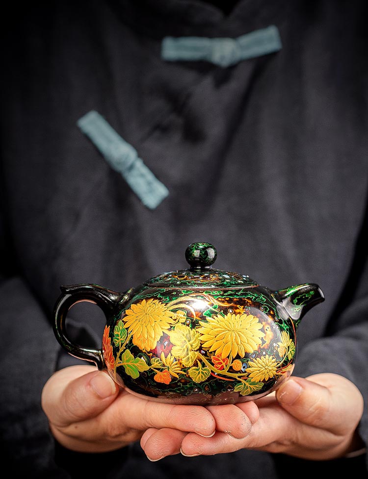 Handcrafted Lacquer Zisha Teapot with Kintsugi-Inspired Golden Chrysanthemum Design