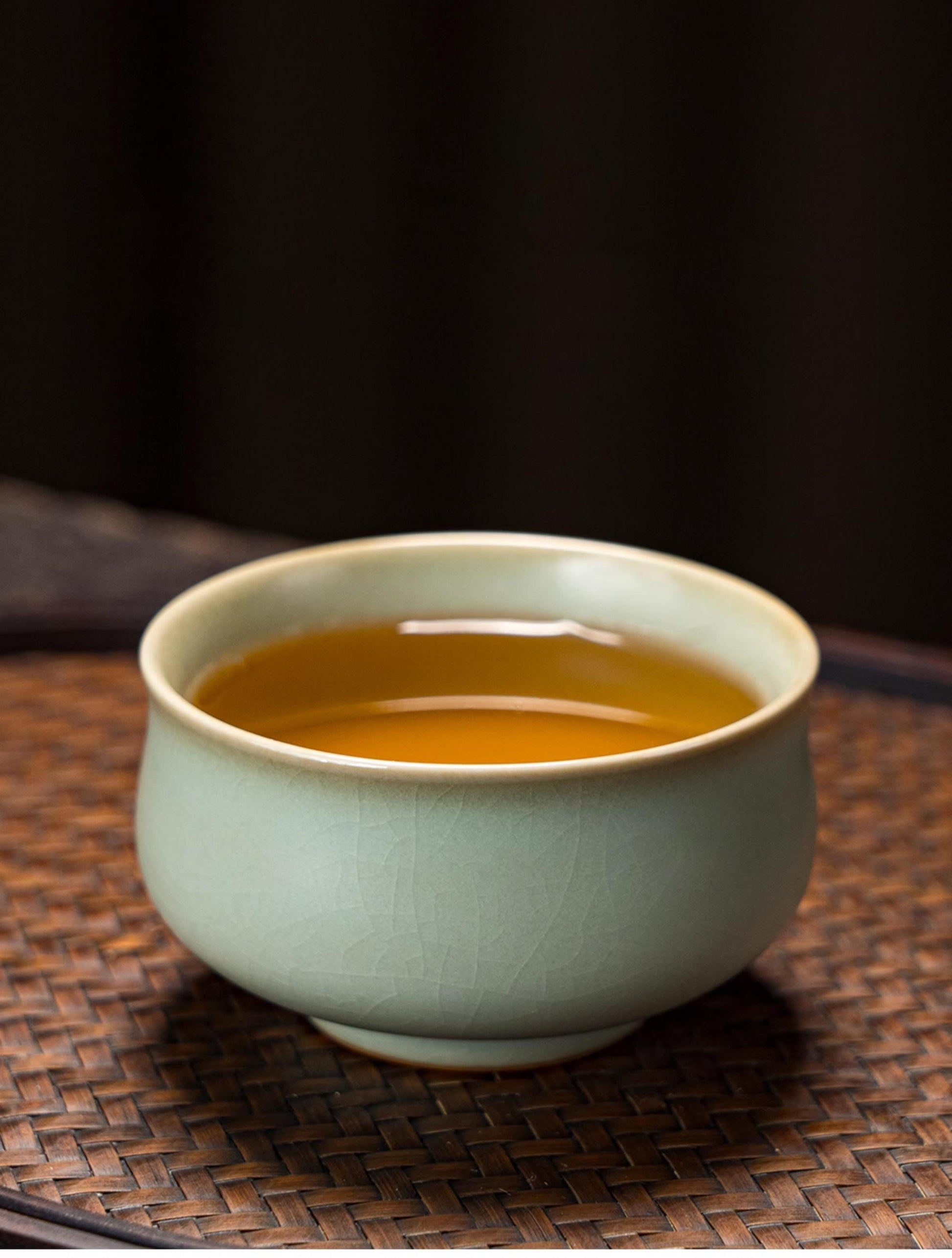 Ru-Style Celadon Teacup – Handcrafted Porcelain with Natural Crackle Glaze