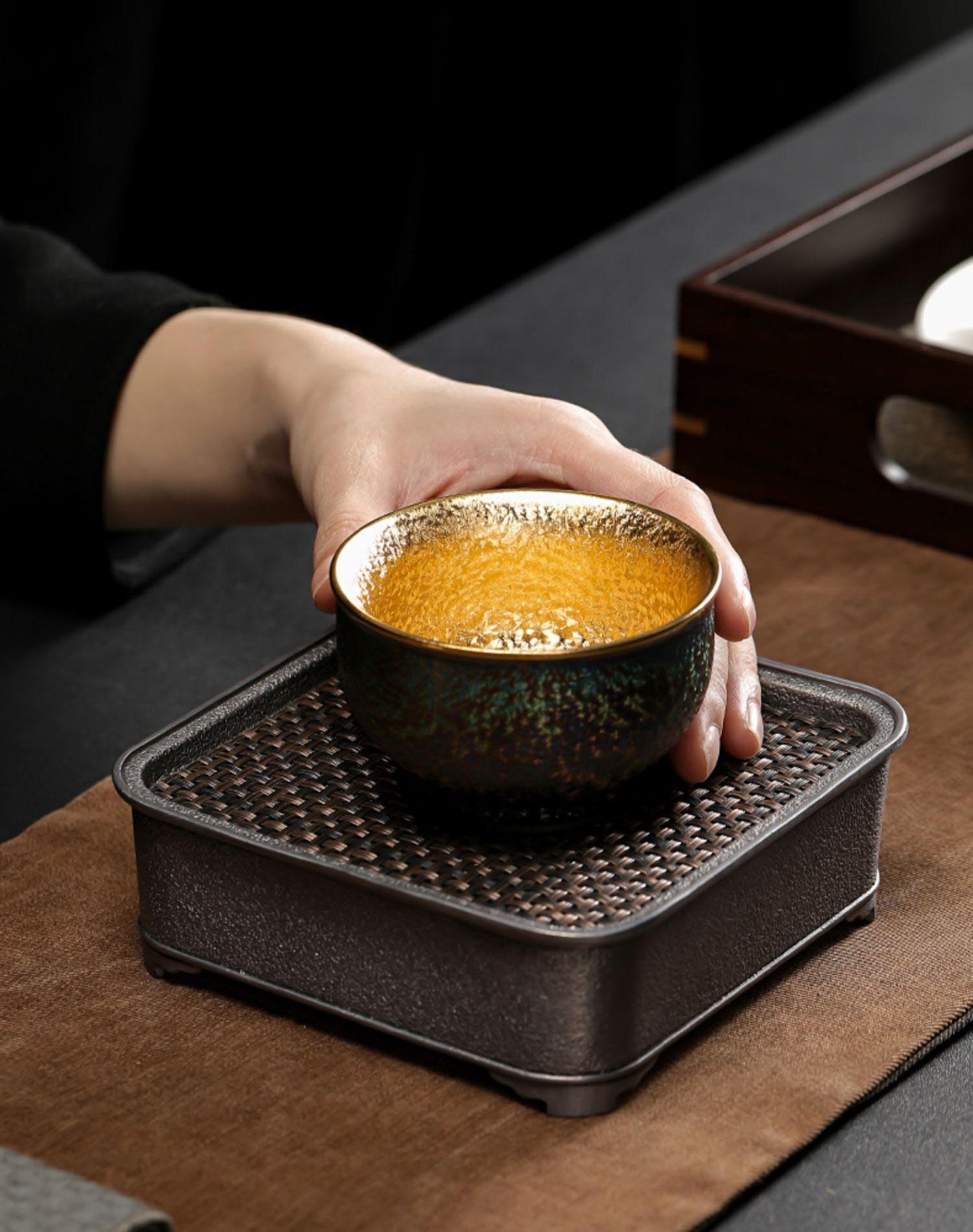 Peacock Luster Gilded Teacup - Majestic Ceramic Artistry from Dehua