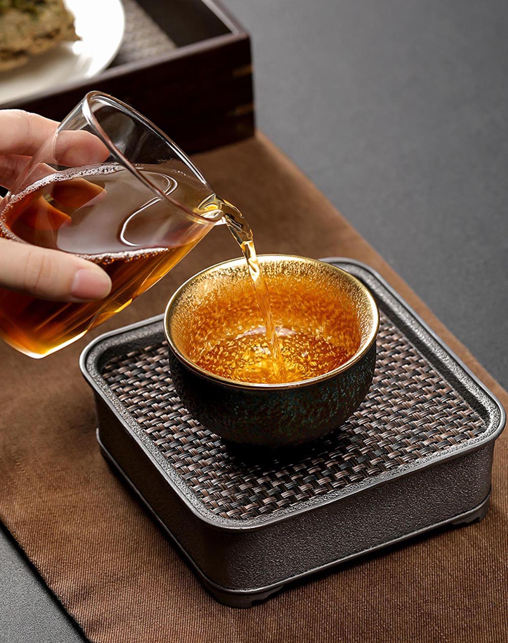 Peacock Luster Gilded Teacup - Majestic Ceramic Artistry from Dehua