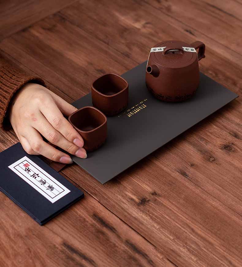 Yixing Handmade Zisha Teapot Set – Calligraphy-Engraved Round Pot with 2 Cups