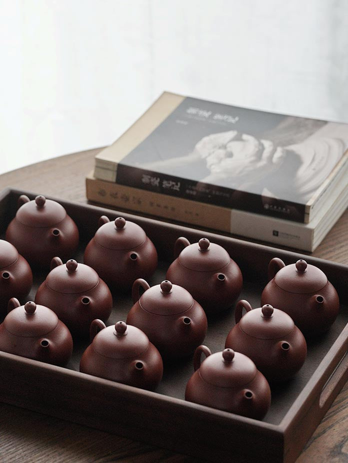 Yixing Zisha Teapot - Handmade Xiao Wendan 100ml