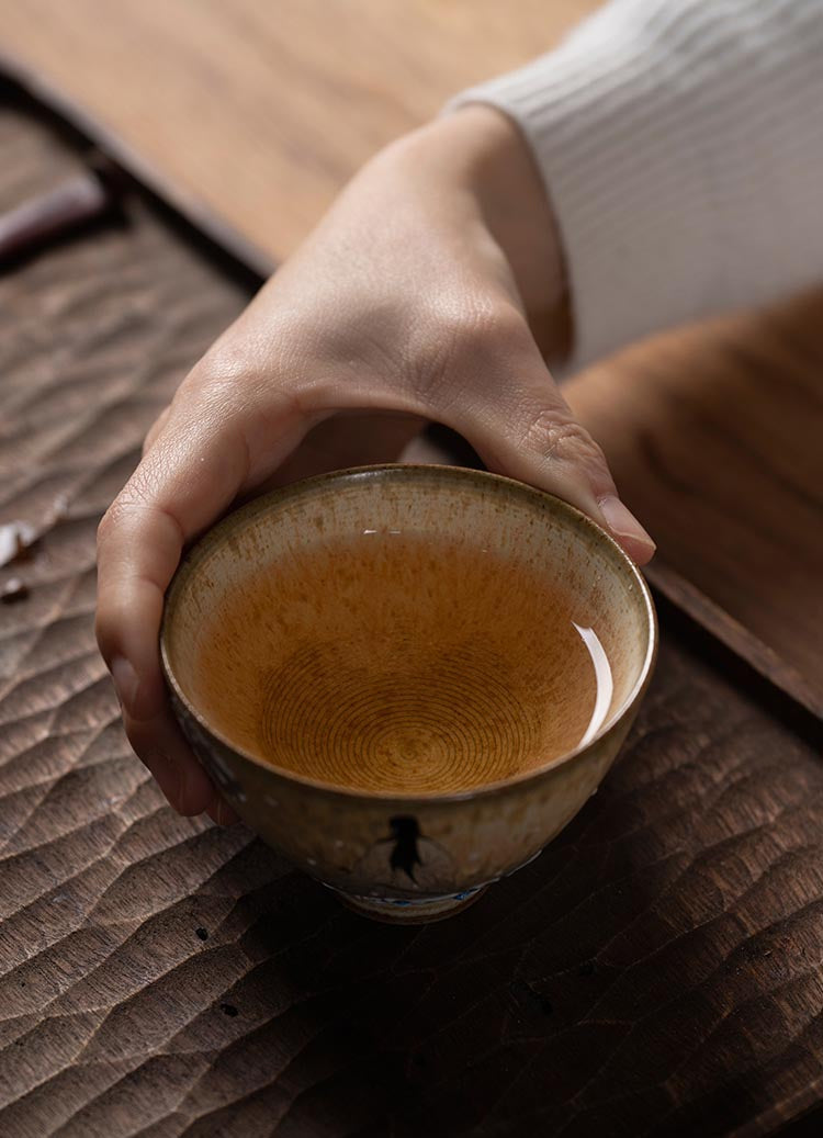 Hand-Painted Snow Scene Teacup – Literati-Inspired Ceramic Art from Jingdezhen